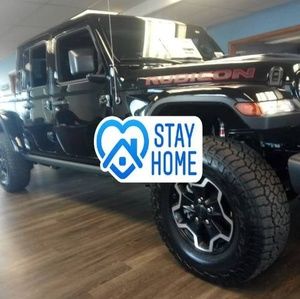 Meet your Posher, Bobbie